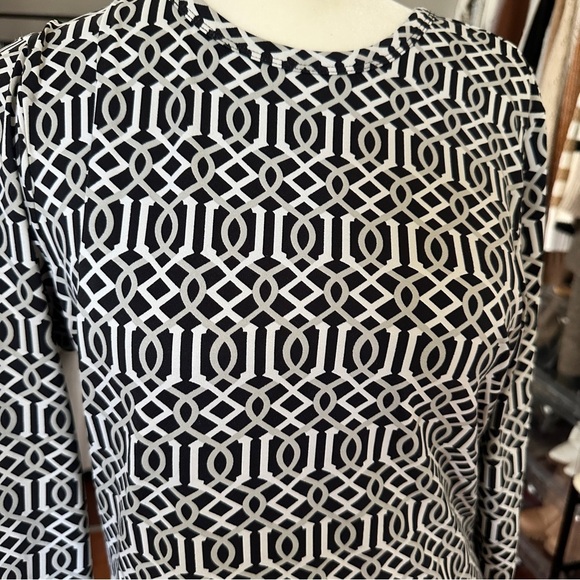 J. McLaughlin 3/4 sleeve top | size small - Picture 2 of 6